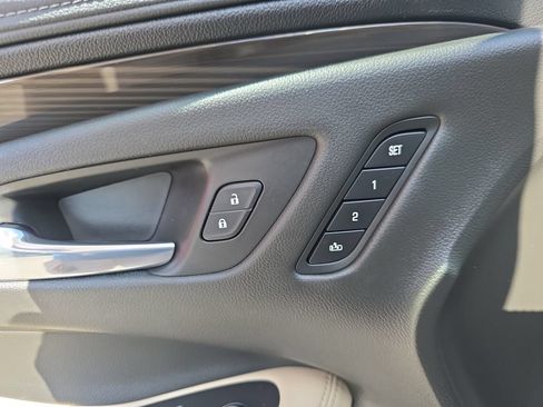 Used 2019 Buick Envision Premium w/ Driver Confidence Package AWD/4WD image 27