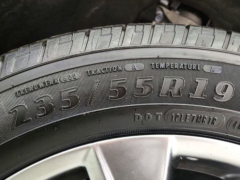 Used 2021 Toyota RAV4 XLE Premium image 42