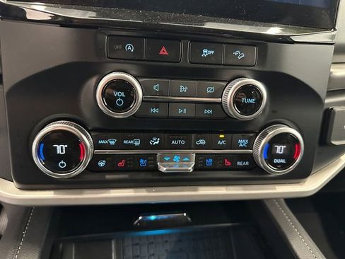 Used 2024 Ford Expedition XLT AWD/4WD image 35