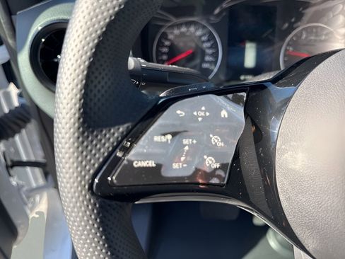 Used 2025 Mercedes-Benz Sprinter 2500 image 11