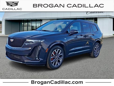 Certified 2025 Cadillac XT6 Sport w/ Technology Package image 1