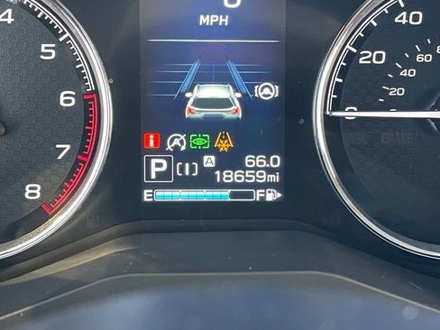 Used 2024 Subaru Forester Touring w/ Convenience Package image 3