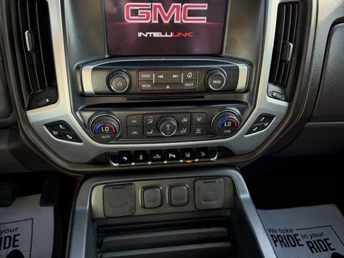 Used 2014 GMC Sierra 1500 SLT w/ SLT Crew Cab Value Package AWD/4WD image 18