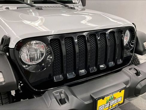 Used 2022 Jeep Wrangler Unlimited Sport AWD/4WD image 32