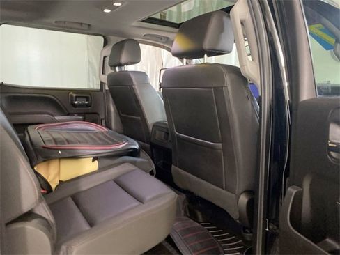 Used 2017 GMC Sierra 2500 SLT w/ All Terrain X HD Package image 25