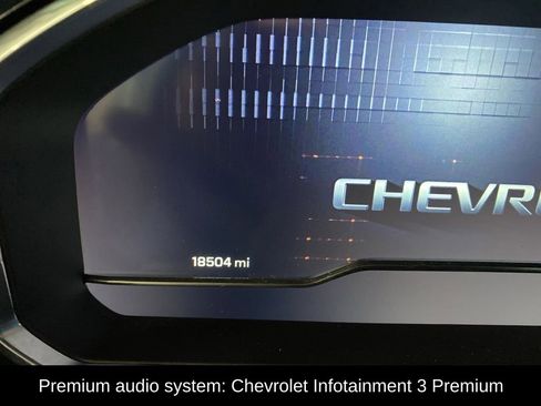 Used 2024 Chevrolet Silverado 1500 LT AWD/4WD image 10