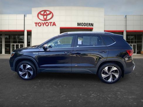 Used 2024 Volkswagen Taos SE AWD/4WD image 8