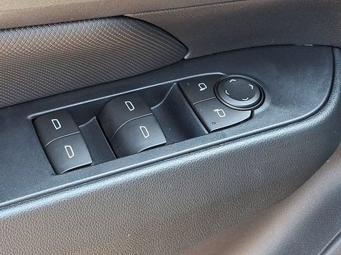 Used 2026 Chevrolet Equinox EV LT w/ Comfort Package FWD image 26