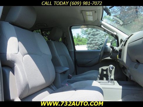 Used 2011 Nissan Frontier S AWD/4WD image 7