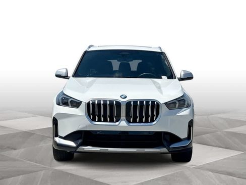 Used 2024 BMW X1 xDrive28i w/ Convenience Package AWD/4WD image 3