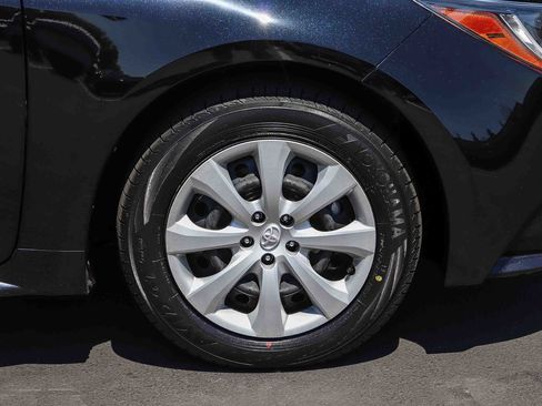 Certified 2026 Toyota Corolla LE FWD image 11