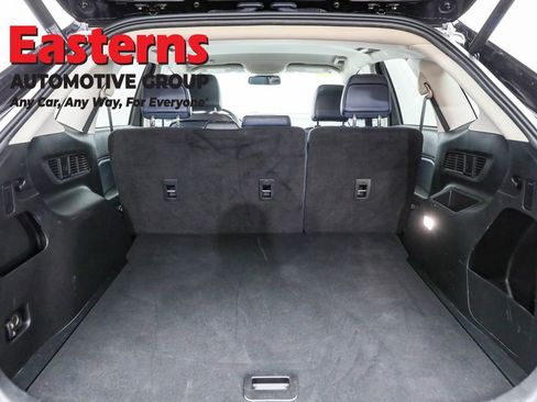 Used 2022 Ford Edge SEL w/ Sport Appearance Package image 9