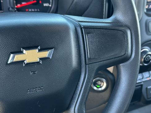 Used 2022 Chevrolet Silverado 1500 Custom image 24