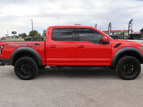 Used 2018 Ford F150 Raptor w/ Equipment Group 802A Luxury AWD/4WD image 8