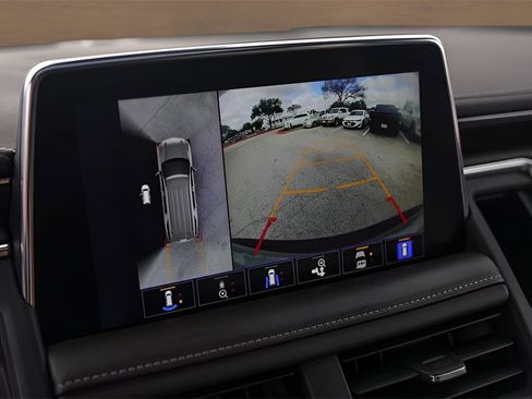 Used 2023 Chevrolet Tahoe Z71 w/ Luxury Package image 17