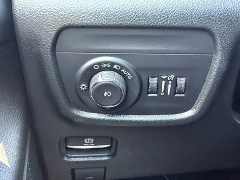 New 2026 Jeep Grand Cherokee L Limited AWD/4WD image 17