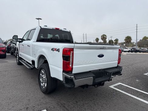 Used 2025 Ford F250 Lariat w/ Chrome Package image 4