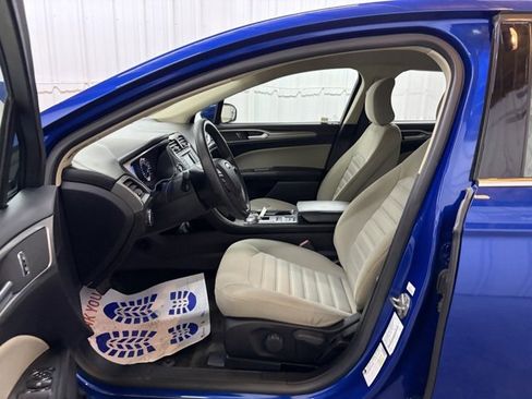 Used 2017 Ford Fusion S image 23