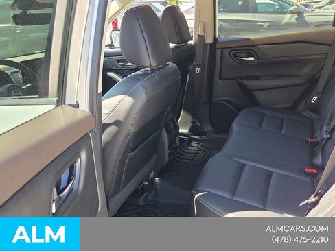 Used 2022 Nissan Rogue SL FWD image 10