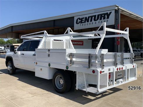 Used 2025 Chevrolet Silverado 3500 W/T RWD image 6