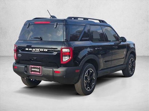 New 2025 Ford Bronco Sport Outer Banks image 2