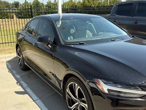 Used 2023 Volvo S60 B5 Plus AWD/4WD image 7