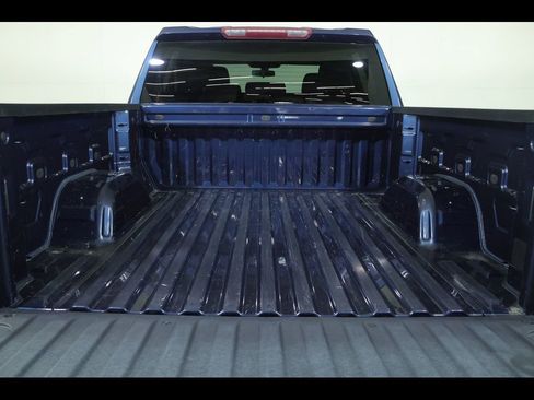 Used 2021 Chevrolet Silverado 1500 LT image 18