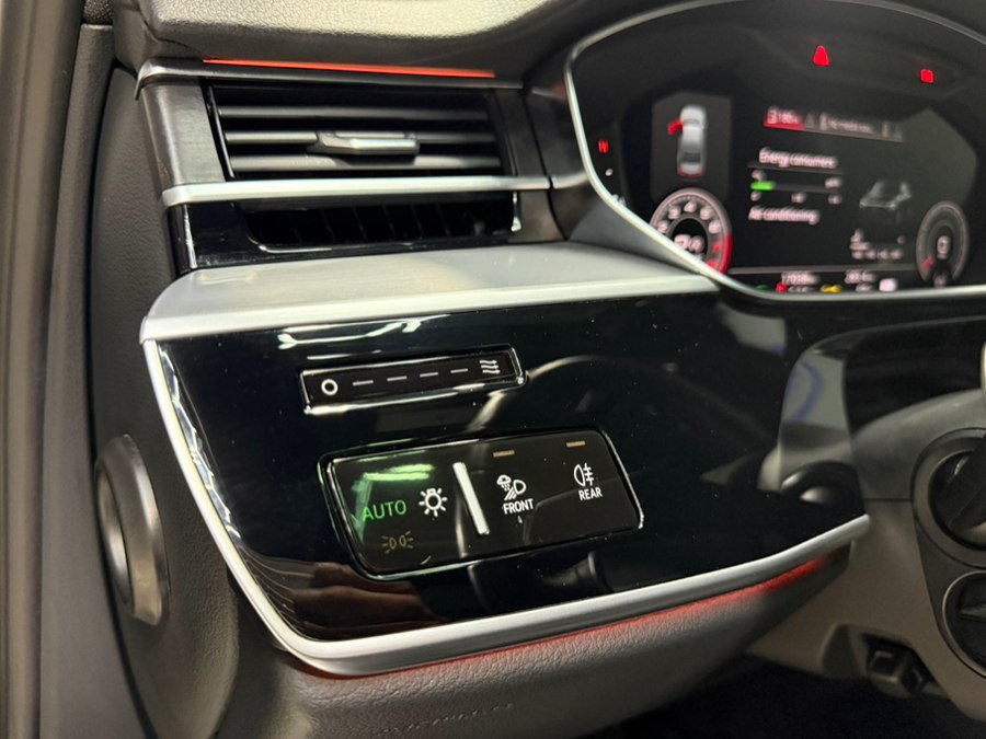 Used 2022 Audi A8 L 3.0T AWD/4WD image 14