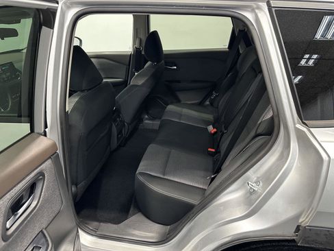 Used 2021 Nissan Rogue SV image 22