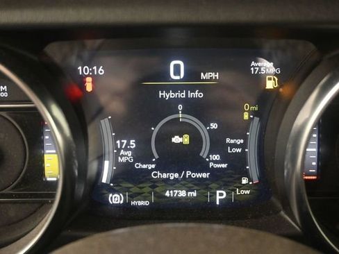 Used 2023 Jeep Wrangler Unlimited Sahara AWD/4WD image 16