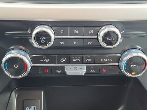 Used 2023 Ford F150 XLT w/ Equipment Group 302A High AWD/4WD image 31