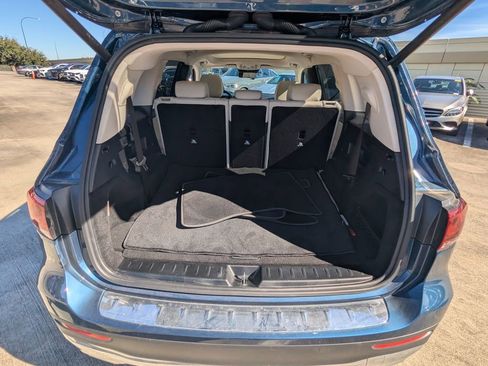 Certified 2021 Mercedes-Benz GLB 250 4MATIC w/ Premium Package image 24