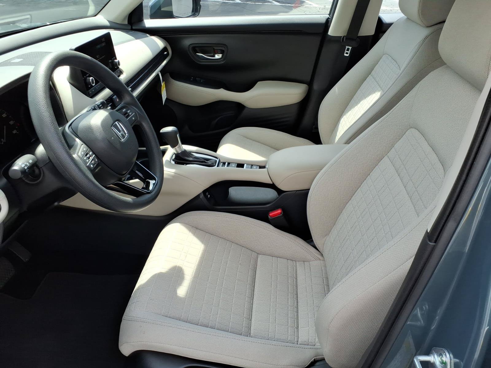 Certified 2024 Honda HR-V LX image 8