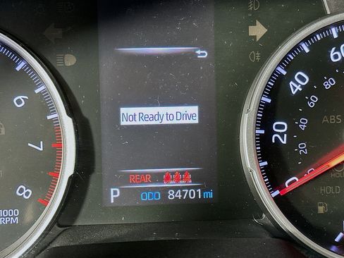 Used 2020 Toyota RAV4 LE AWD/4WD image 19