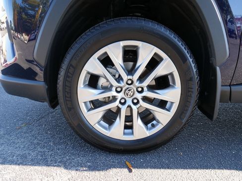 Used 2025 Toyota RAV4 Limited image 12