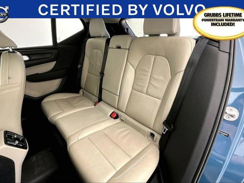 Used 2023 Volvo XC40 B5 Ultimate w/ Protection Package Premier image 35