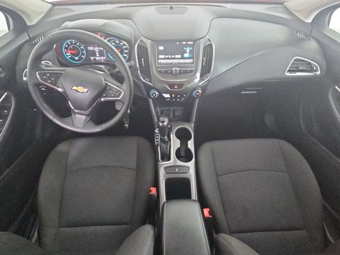 Used 2018 Chevrolet Cruze LT image 14