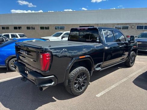 Used 2024 GMC Sierra 2500 Denali Ultimate AWD/4WD image 4