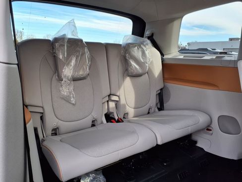 New 2025 Volkswagen ID. Buzz 1st Edition image 10