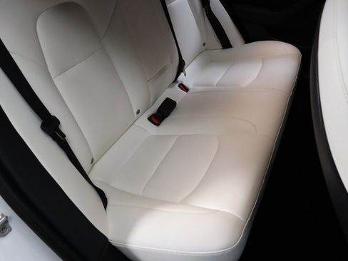 Used 2023 Tesla Model 3 Standard Range image 63