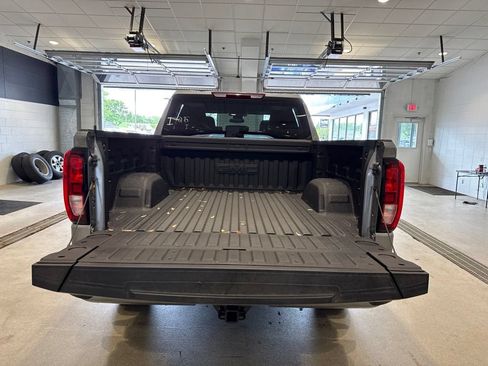 New 2026 GMC Sierra 1500 Elevation w/ LPO, GMC Protection Package AWD/4WD image 17