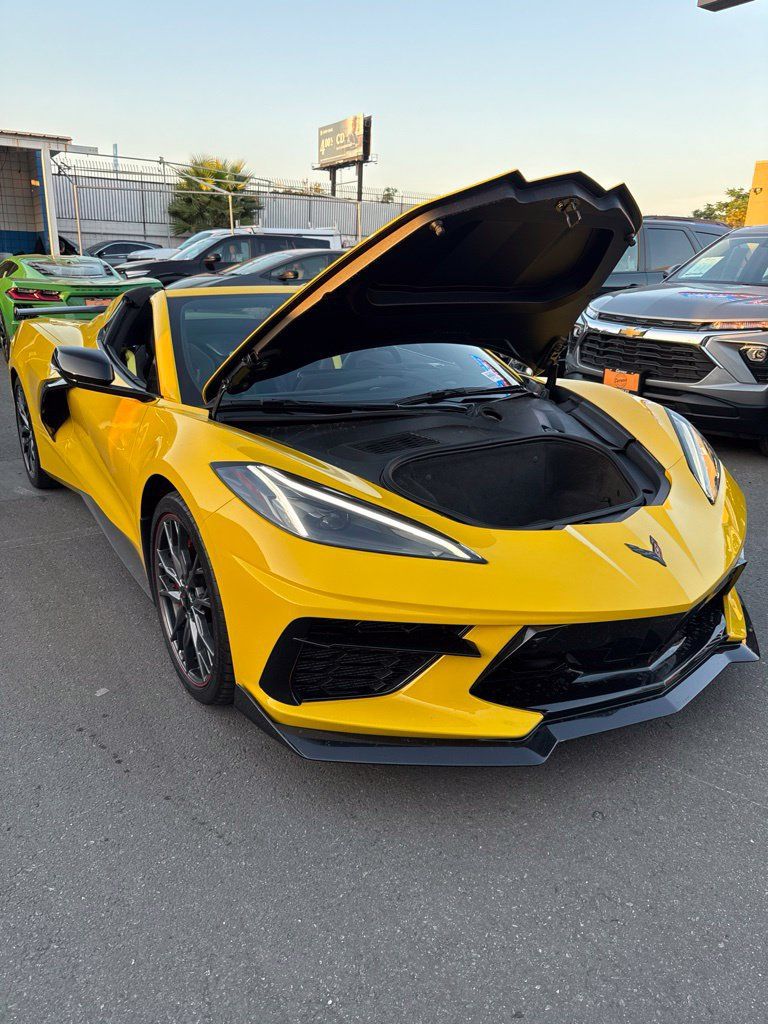Used 2026 Chevrolet Corvette Stingray Premium Conv w/ Z51 Performance Package RWD image 40