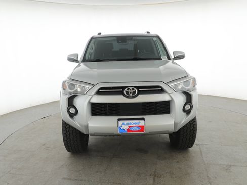 Used 2021 Toyota 4Runner SR5 image 3