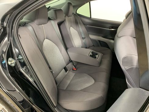 Used 2022 Toyota Camry LE FWD image 35
