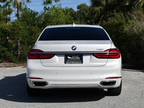 Used 2018 BMW 740i RWD image 29