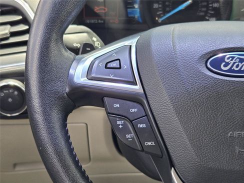 Used 2018 Ford Edge Titanium w/ Technology Package AWD/4WD image 26