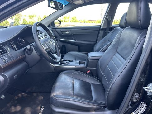 Used 2016 Toyota Camry XLE w/ Moonroof Package FWD image 24