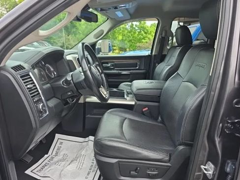 Used 2014 RAM 1500 Laramie RWD image 3