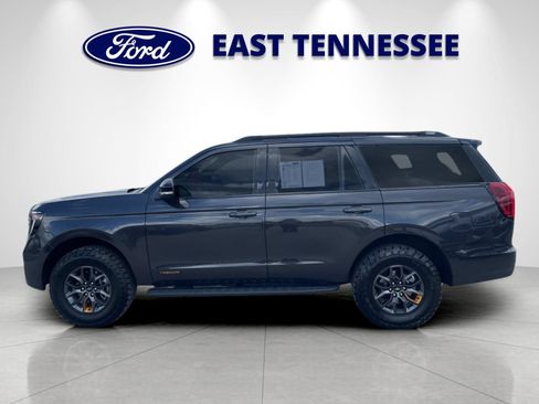 Used 2025 Ford Expedition Tremor AWD/4WD image 6