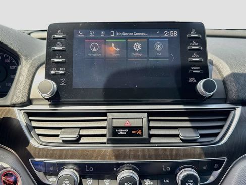 Used 2020 Honda Accord Touring image 14